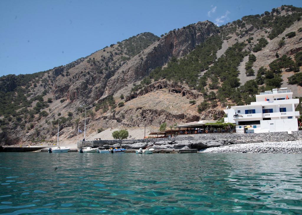 Paralia Guest House Ayía Roúmeli Bagian luar foto
