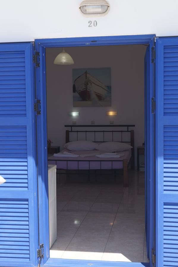 Paralia Guest House Ayía Roúmeli Bagian luar foto